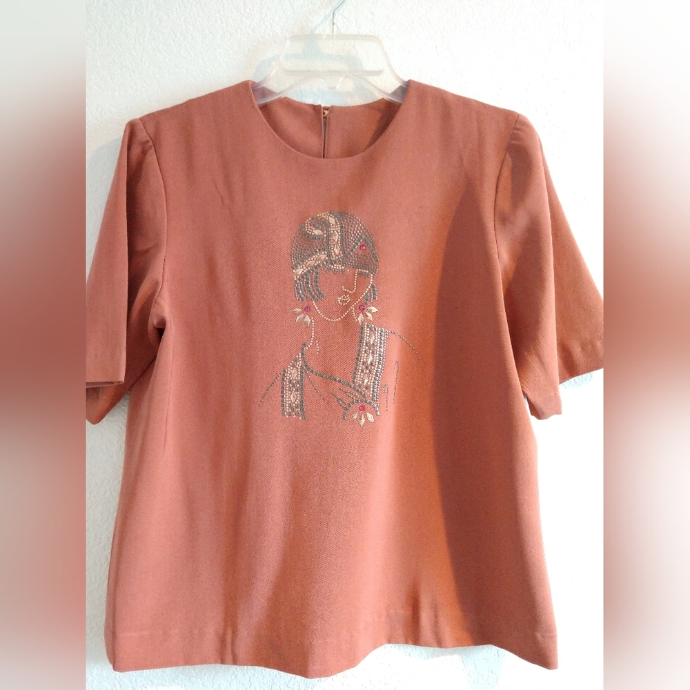Unique Vintage Blouse Embellished with 1920s Lady Silhouette 80s 90s Size Medium
